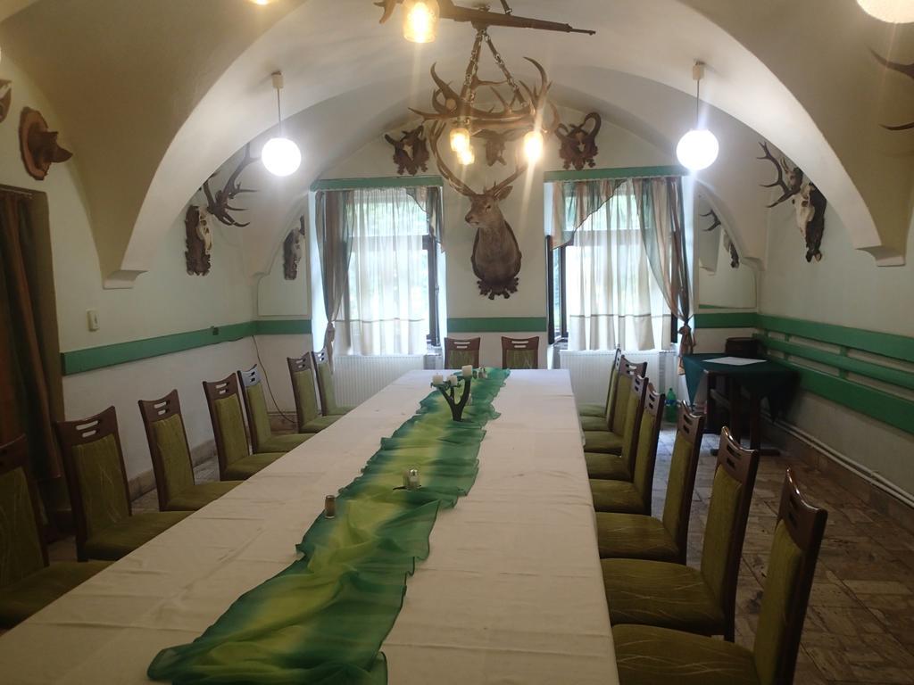 Penzion A Restauracia U Jelena Stará ľubovňa المظهر الخارجي الصورة